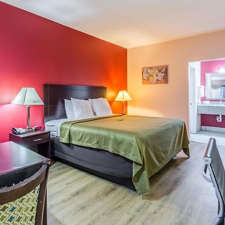 Quality Inn & Suites Bridge City Orange Exteriör bild