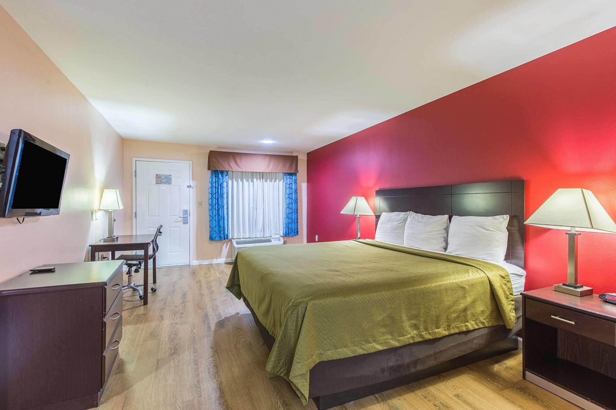 Quality Inn & Suites Bridge City Orange Exteriör bild